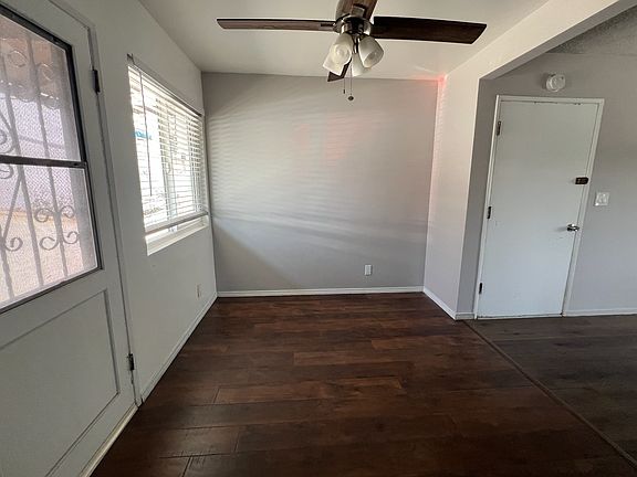 Kitchen/dinning room / back entry