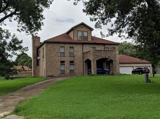 11100 28th St, Santa Fe, TX 77510