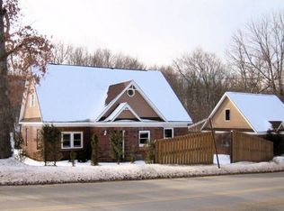 211 Hunting Lodge Rd, Mansfield, CT 06268