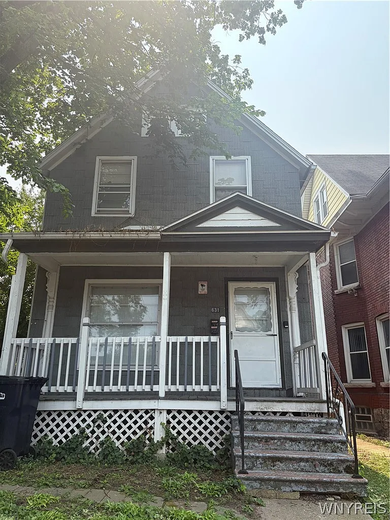 1 bed, 1.0 bath, 684 sqft, $1,000 — Photo 1