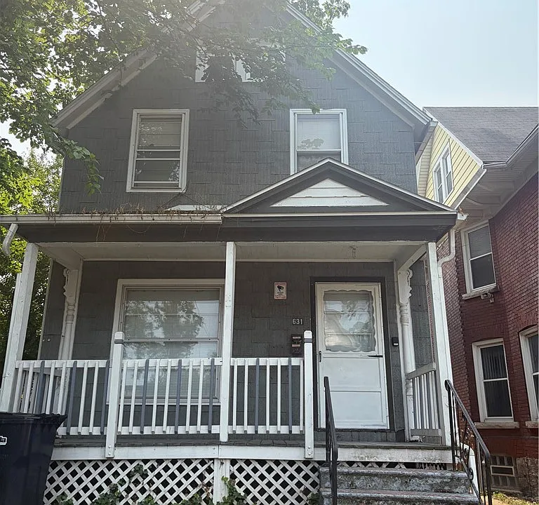 631 Elmwood Ave #FRONT UPPER