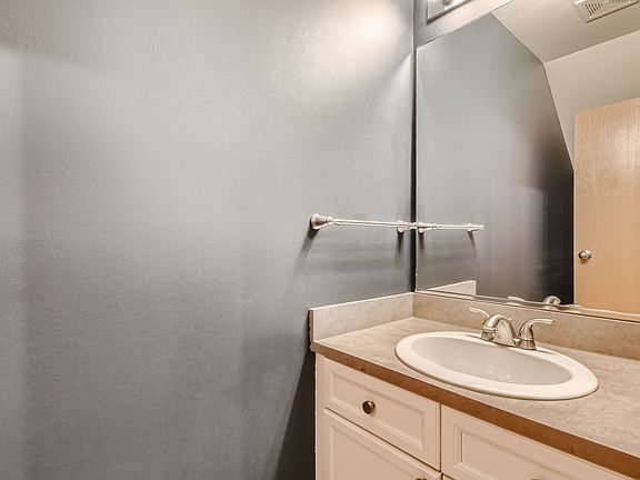5th image of 2333 W Saint Paul Ave APT 306