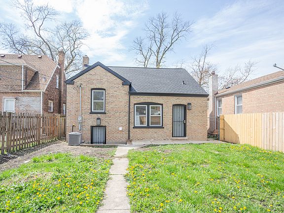 3rd image of 9609 S Woodlawn Ave