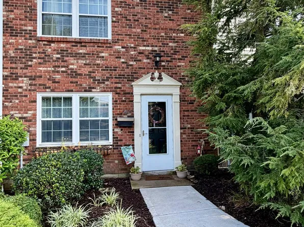 3400 Amberway Ct, Cincinnati, OH 45251