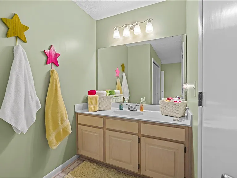 701 Loran Pointe Cir — Photo 7