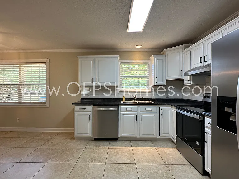 4490 Highway 87 N — Photo 8