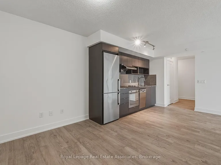 7 Mabelle Ave #2806 — Photo 7