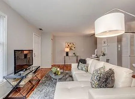 Living room (photo from previous listing)