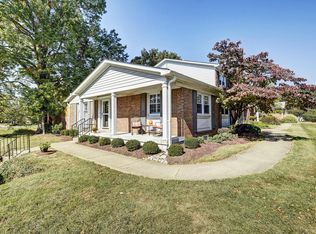 1210 Dalmally Ct, Hurstbourne, KY 40222