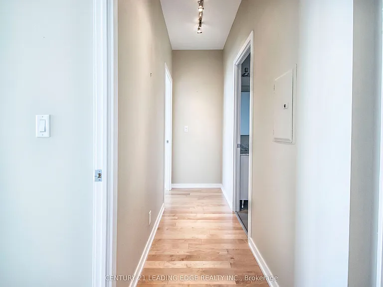 33 Lombard St #3503 — Photo 21