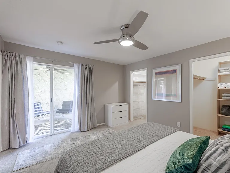 4950 N Miller Rd #340 — Photo 5