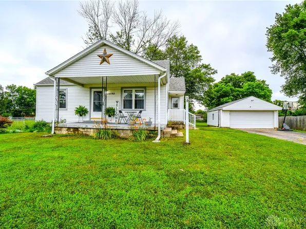 3890 Angus Ln, Dayton, OH 45439