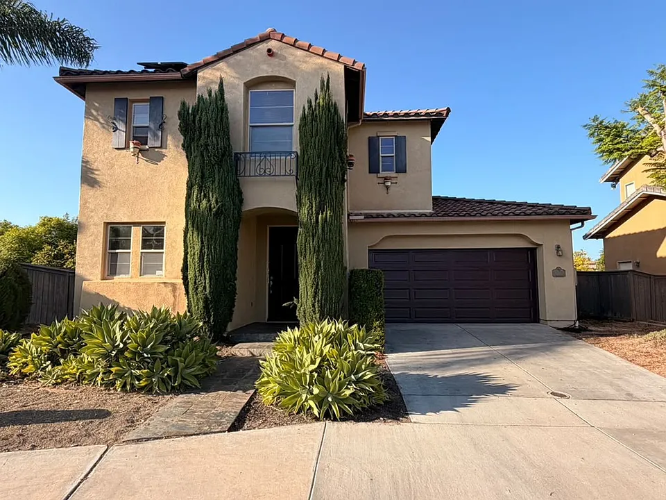 1520 Whisper Dr