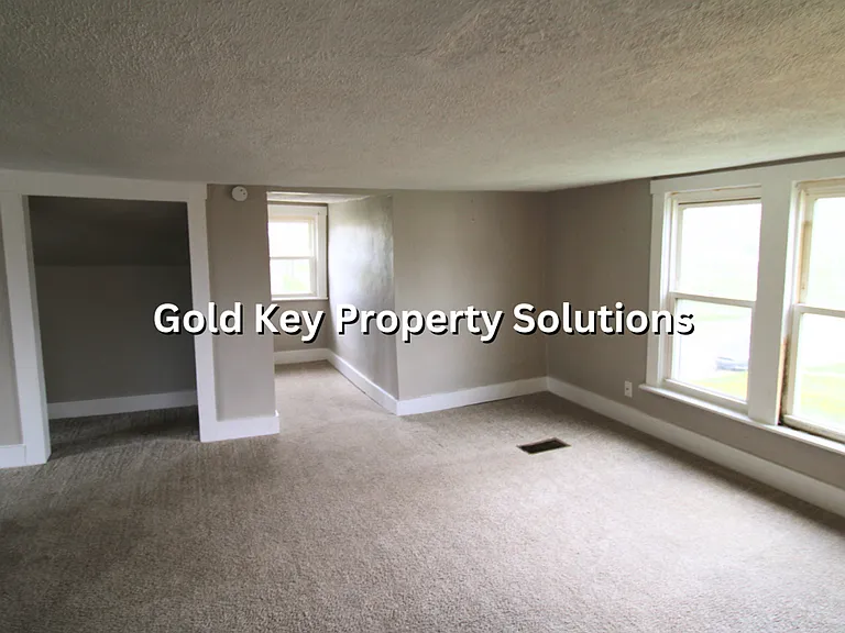 2820 Fairview St Anderson, IN 46016-5055 — Photo 9