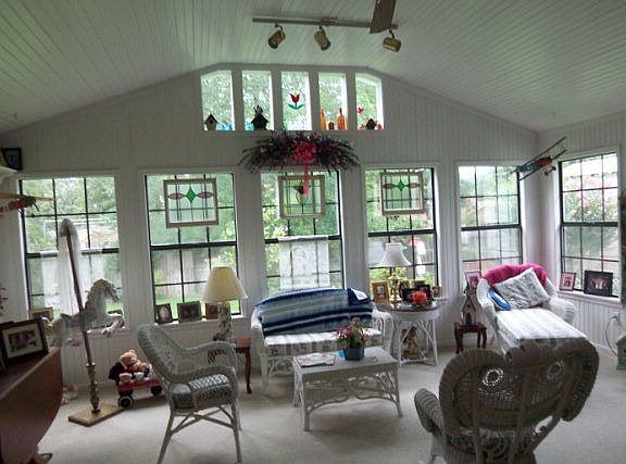 3rd image of 409 Englewood Dr