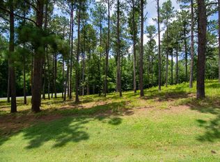 1110 Long Cove Dr, Greensboro, GA