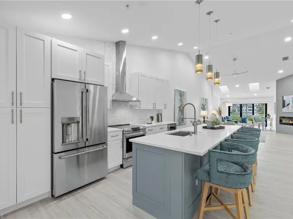 567 Park Shore DR #G-4, NAPLES, FL 34103