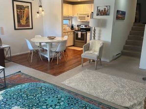 747 W Pacific Ave #325