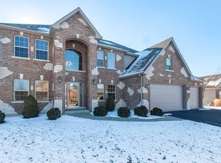 652 Birchwood Dr, Yorkville, IL 60560