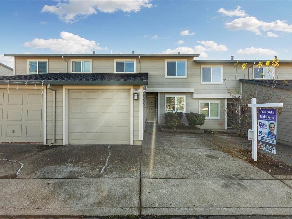 1st image of 25087 Oakridge Ct