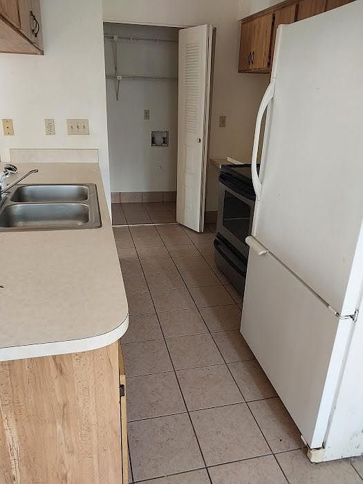 2nd image of 37826 15th Ave