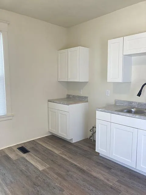 3 bed, 1104 sqft, $1,350 — Photo 3