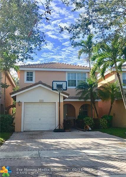 1st image of 5451 NW 93rd Ter