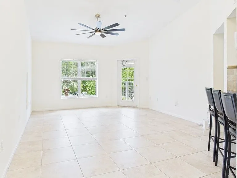 5060 Fairways Cir #F303 — Photo 2