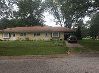 2311 Oakcreek Ave, Kalamazoo, MI 49004