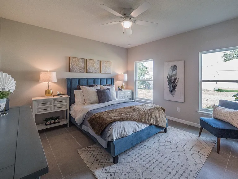 820 NE 7th Pl — Photo 14