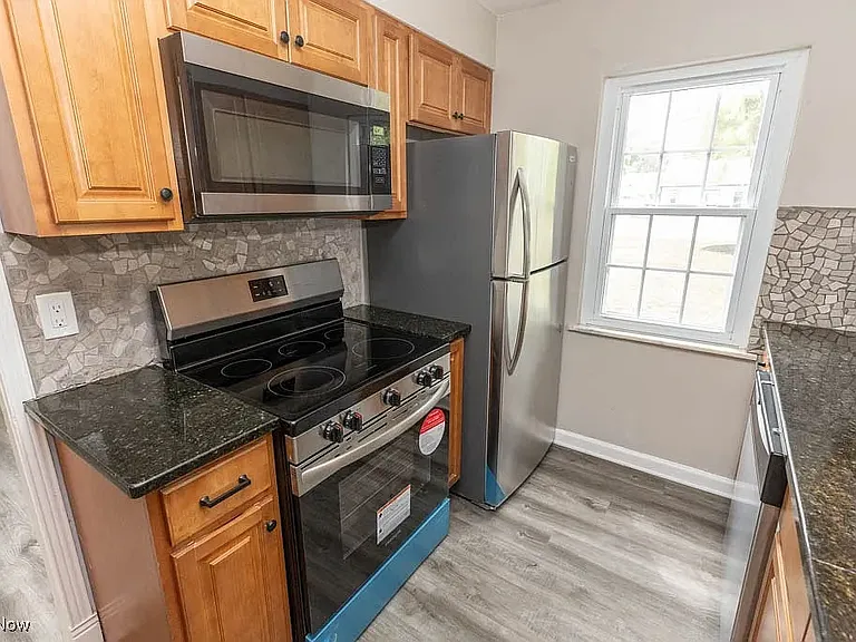 3987 Lancaster Rd — Photo 2