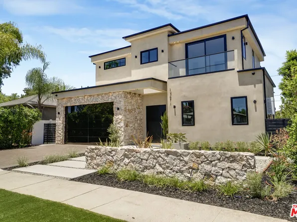 17811 Collins St, Encino, CA 91316