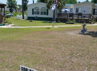 1125 Nichols Rd, Galivants Ferry, SC 29544