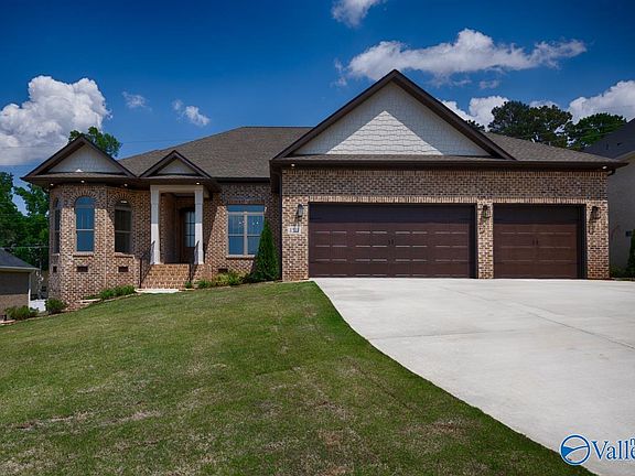 2nd image of 1302 Camellia Court Cir