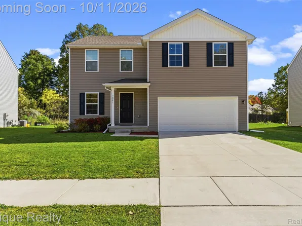 7341 Red Maple Dr, Mount Morris, MI 48458