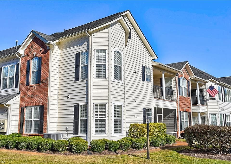 1st image of 2817 Majestic Oak Ct