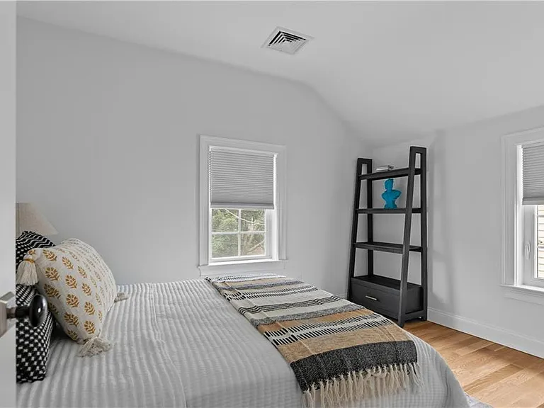34 E Bowery St — Photo 18