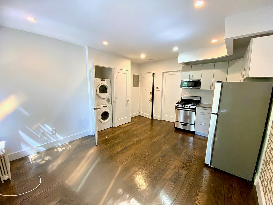1st image of 247 E 39th St APT 2B