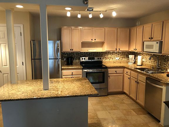 5th image of 70 W Huron St APT 609