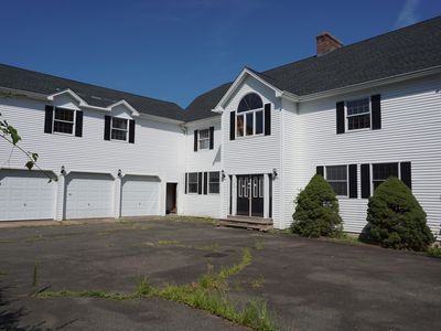 124 North Main Street, East Granby, CT, 06026