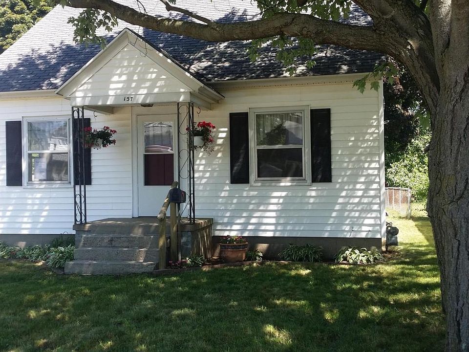 1st image of 137 Wexford St SE