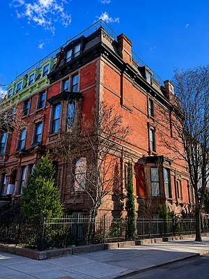 2099 Fifth Avenue 