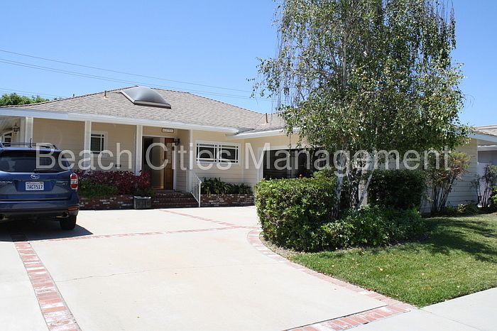 1st image of 6256 E Vista St