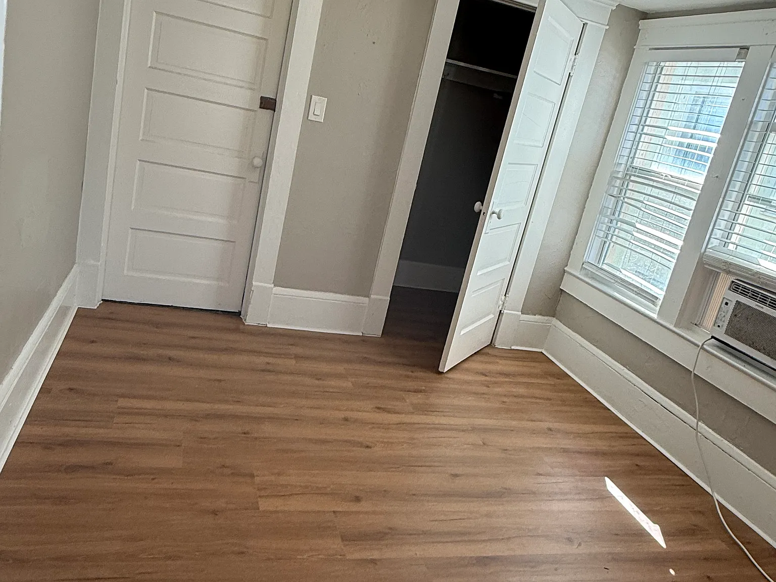 1 bed, 800 sqft, $1,250 — Photo 3
