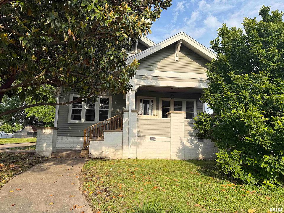 1st image of 701 Follis Ave