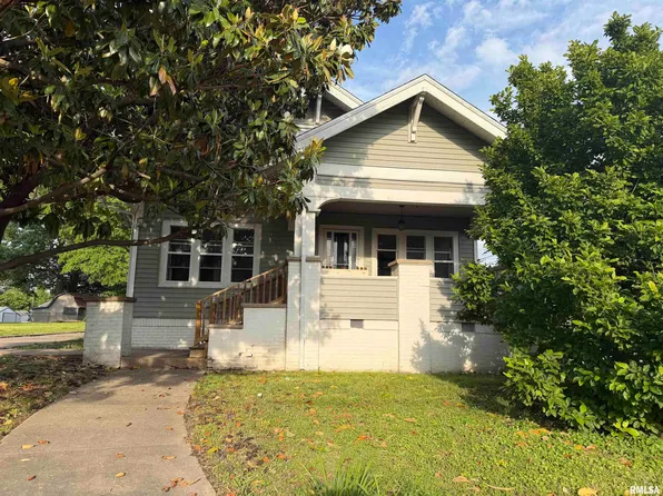 710 Follis Ave, Johnston City, IL 62951
