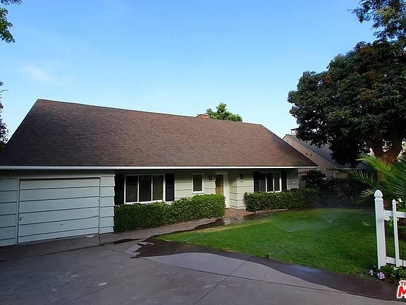 2nd image of 2770 McConnell Dr