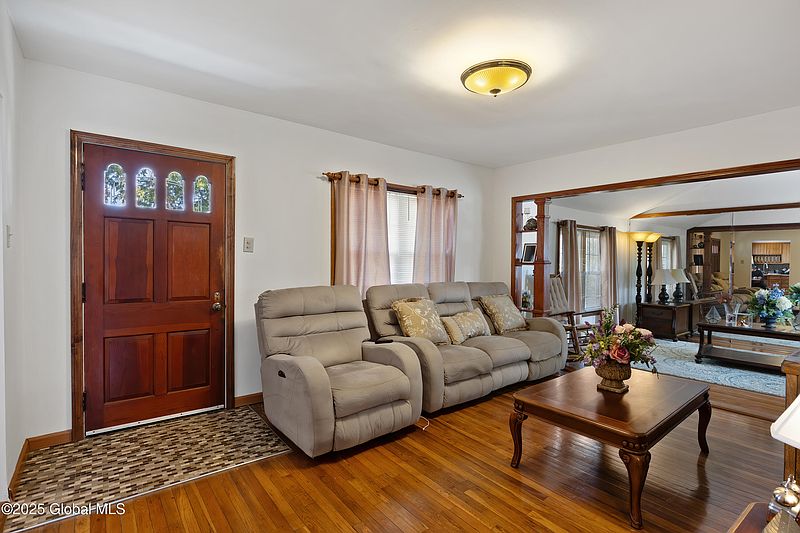 2nd image of 174 Upper Sherman Avenue