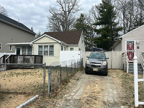 2nd image of 311 Anthony Ave