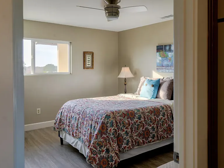 451 Mentone Ave #2 — Photo 1